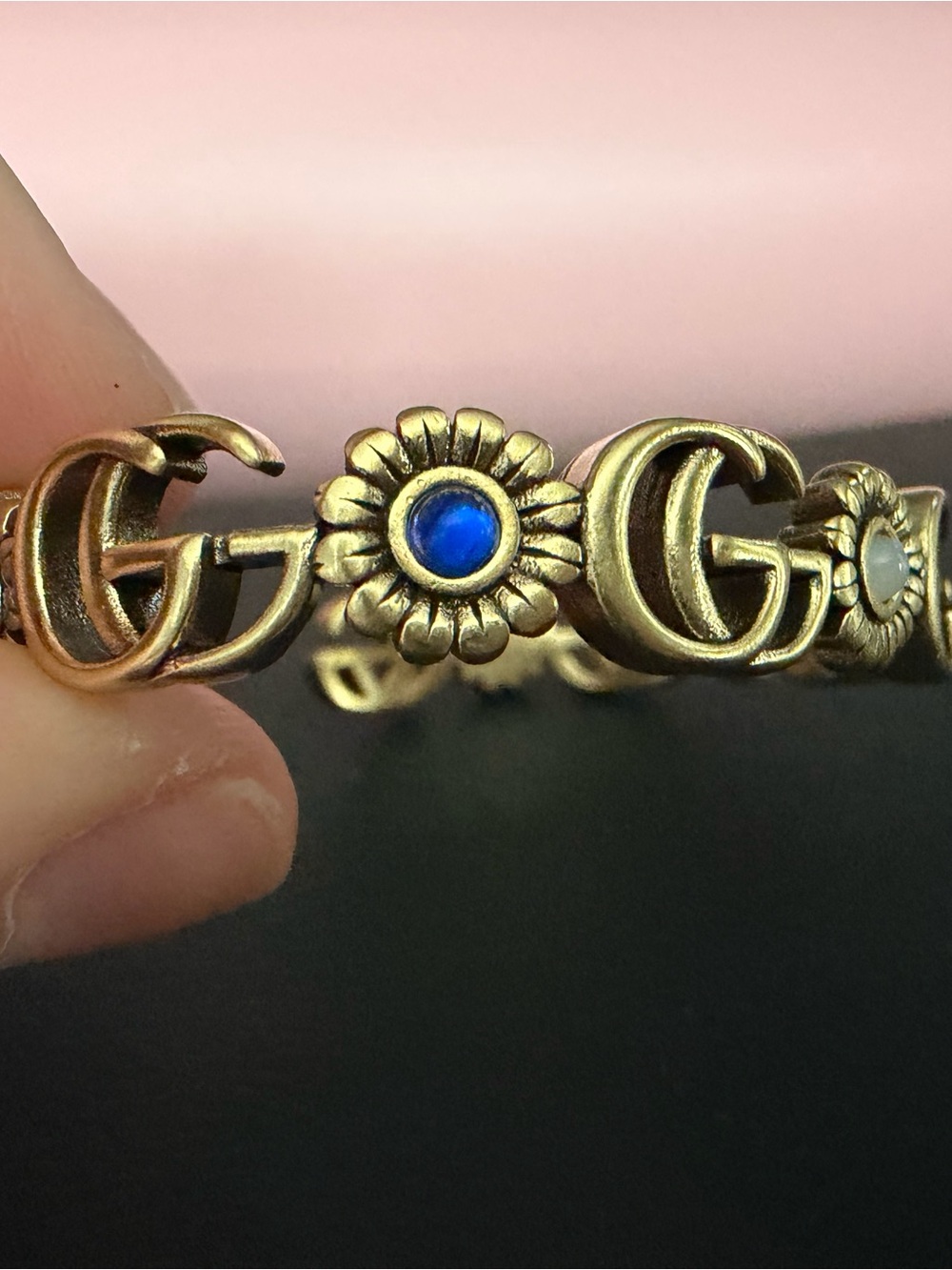 Gucci Double G Floral Open Cuff Bracelet Gold Tone Daisy Motif - Picture 12 of 16
